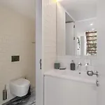 Whome Lisbon's Elite A Stylish & Modern W Patio Apartment *