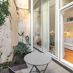 Apartment Whome Lisbon's Elite A Stylish & Modern W Patio *