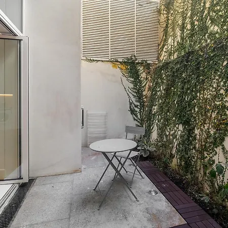 Whome Lisbon's Elite A Stylish & Modern W Patio Apartman Lisboa