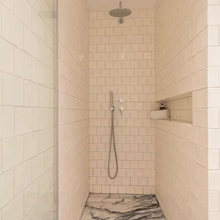 Whome Lisbon's Elite A Stylish & Modern W Patio *