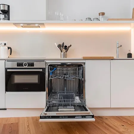 Apartment Whome Lisbon's Elite A Stylish & Modern W Patio Lisbon